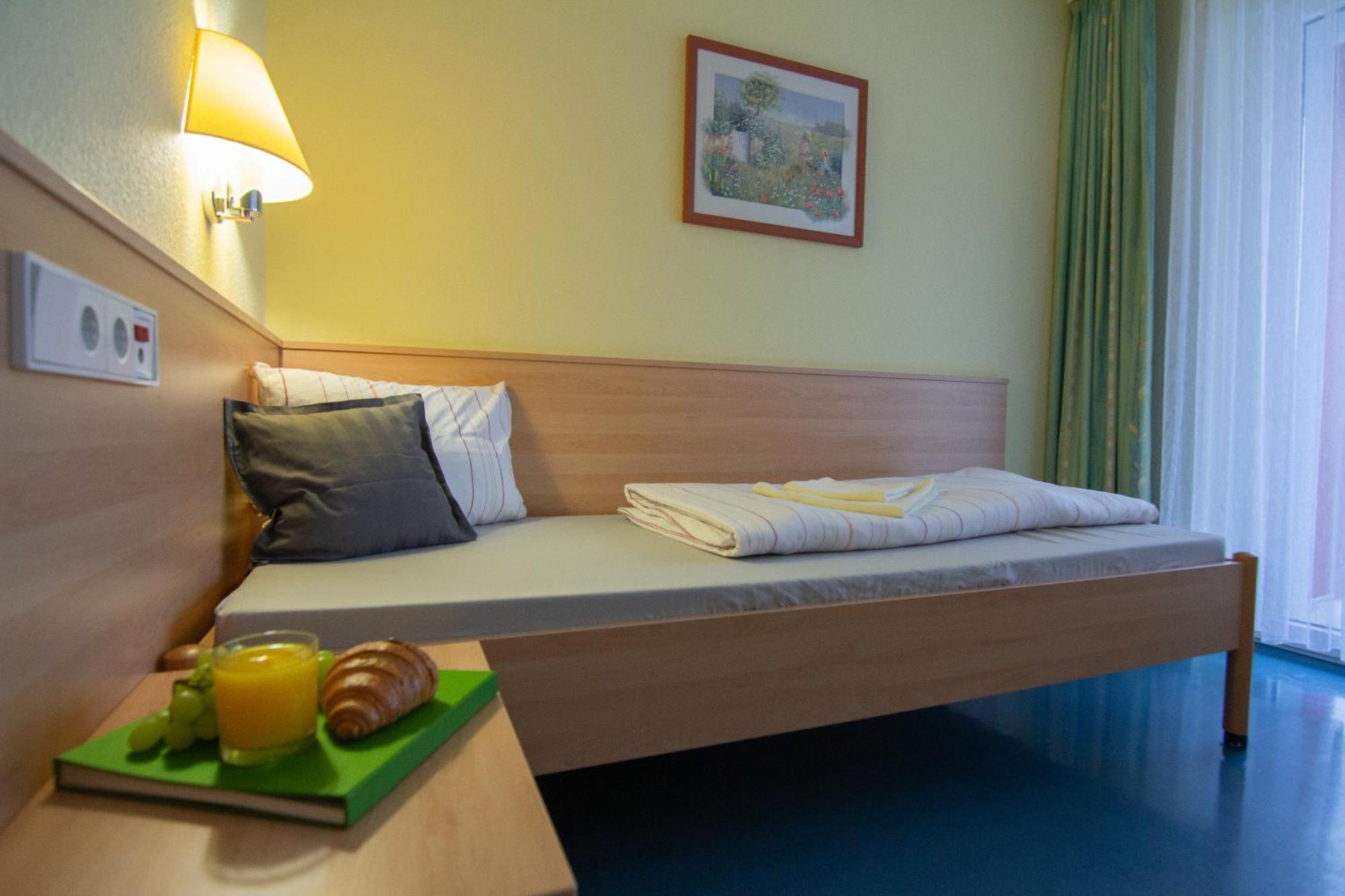 Green Night Hotel Falkenstein  Exterior foto